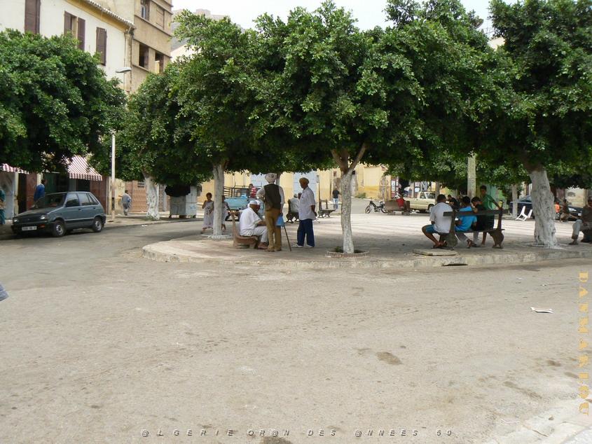 la Marine place de la Perle 3 .jpg